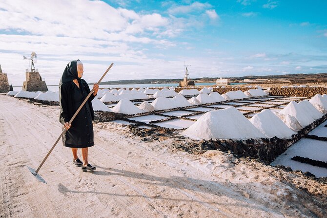 Private and Guided Tour to the Salinas De Janubio With Tasting - Common Questions