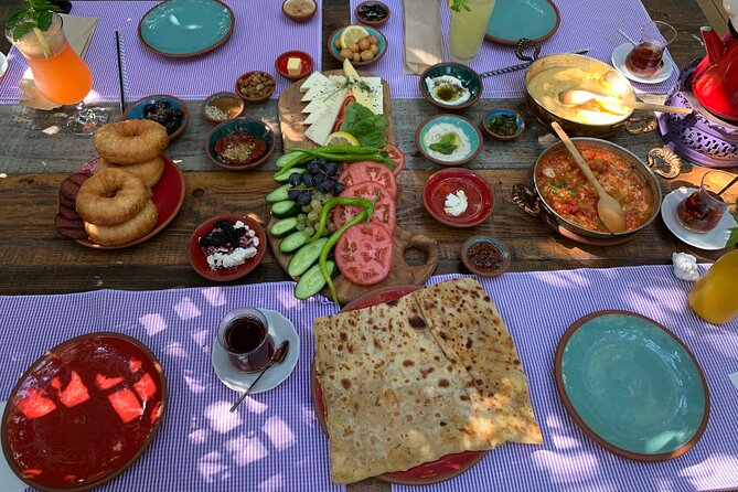 Private and Guided VEGETARIAN / VEGAN Tour of Istanbul - Explore Foodie Hotspots in Istanbul