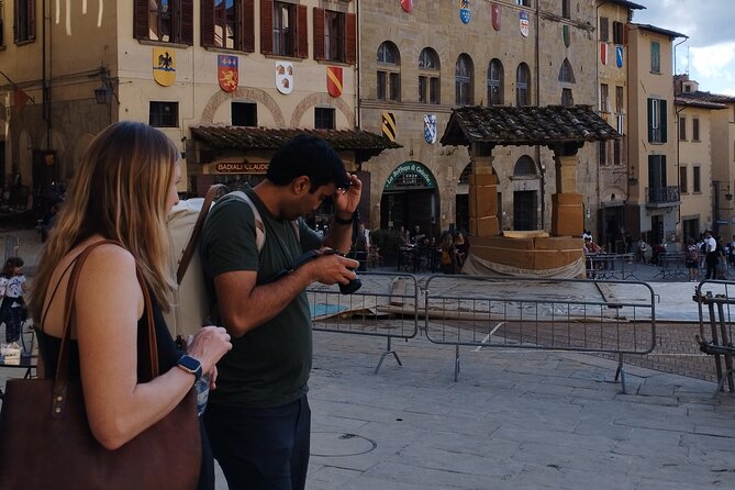 Private and Guided Walking Tour of Arezzo City of Gold - Reservation Policies