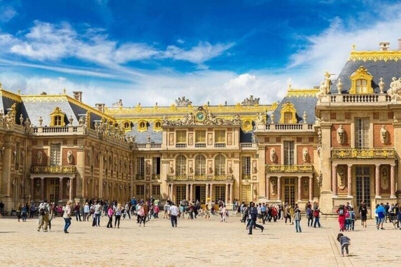 Private and Royal Getaway to Versailles With Return Included - Personalized Experience With a Private Guide