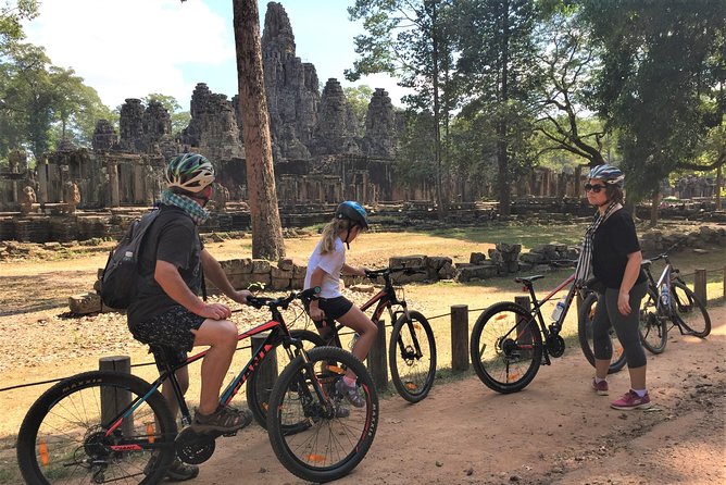 Private Angkor Bakeng Sunset Hidden Gem Bike Tour - Reviews and Ratings