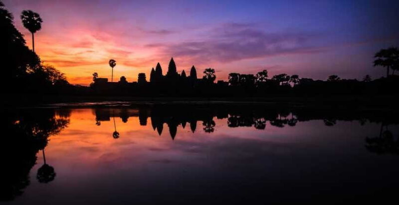 Private Angkor Sunrise, Guide Breakfast and Tuktuk included - The Cost-Value Balance