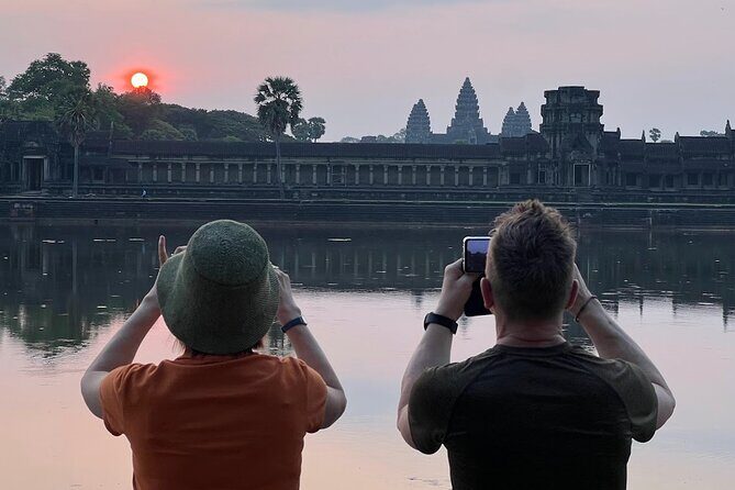 Private Angkor Sunrise & Sunset Tour - Exploring the Itinerary in Detail