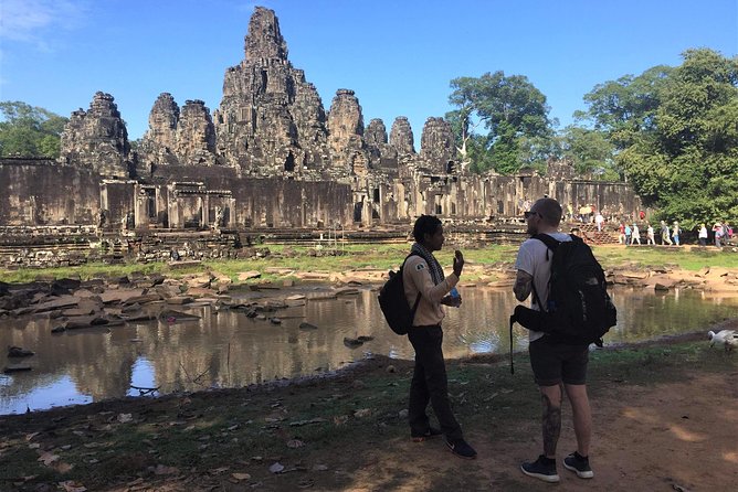 Private Angkor Wat Bakeng Hidden Gem Sunset Tour - What to Bring