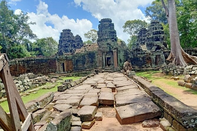 Private Angkor Wat Guided Sunset Tour - Common Questions