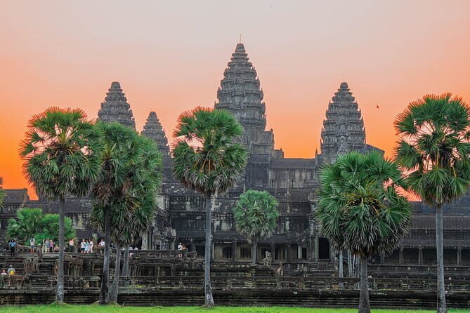Private Angkor Wat Sunrise Guide Tour include Breakfast and Snack - Good To Know