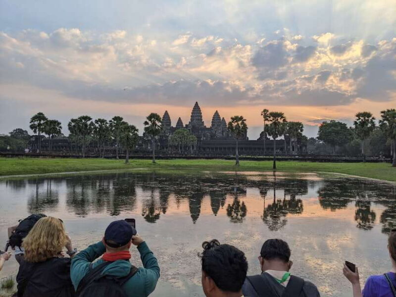 Private Angkor Wat Sunrise Small Tour - Good To Know