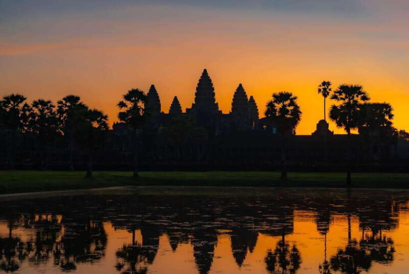 Private Angkor Wat Sunrise Tour with Breakfast - Who Should Book This Tour?