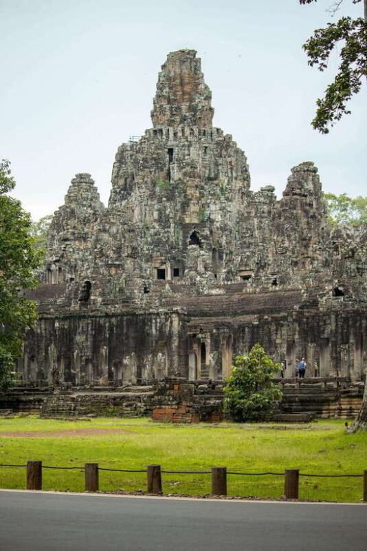 Private Angkor Wat Sunset Tour with Lunch and Snack Included - Practical Details and Tips