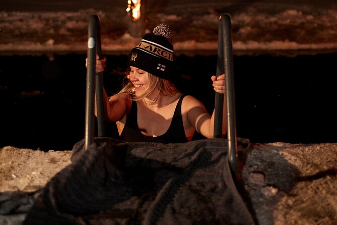 Private Arctic Wellness for Sauna, Ice Swimming and Hot Tub - Preparing for the Sauna Experience