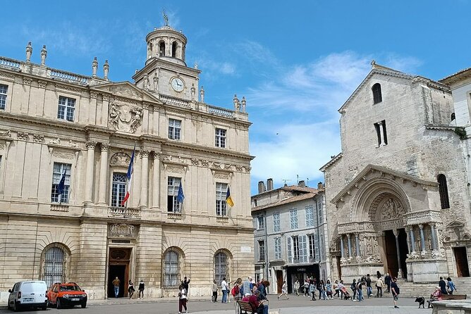 Private Arles, Les Baux De Provence and St Remy De Provence Tour - Itinerary Overview