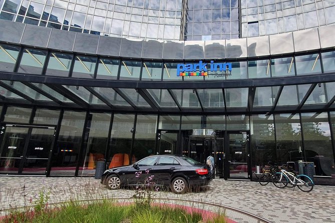 Private Arrival or Departure Transfer: Amsterdam Airport (Minivan 1-7) - Avoid Shuttle Transport Queues