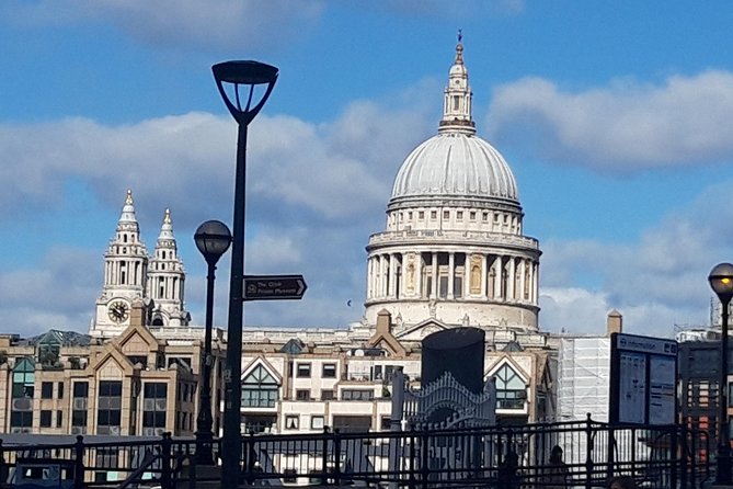 Private Arrival Transfer: Gatwick Airport to Central London - Pricing and Booking Details