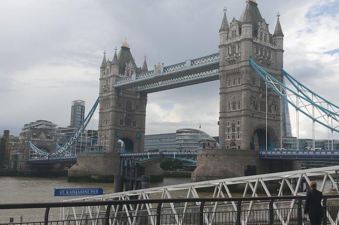 Private Arrival Transfer: Gatwick Airport to Central London - Additional Information and Benefits
