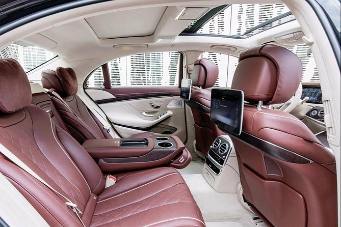 Private Arrival Transfer: Gatwick Airport to Central London in a Luxury Car - Hassle-free Transportation