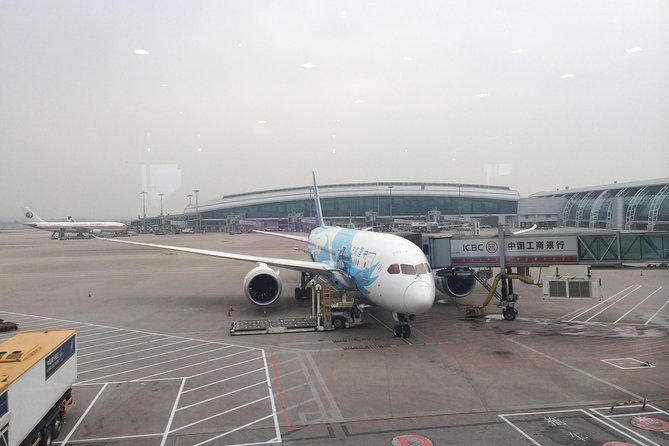 Private Arrival Transfer in English-speaking: Airport to Hotel - Booking Information