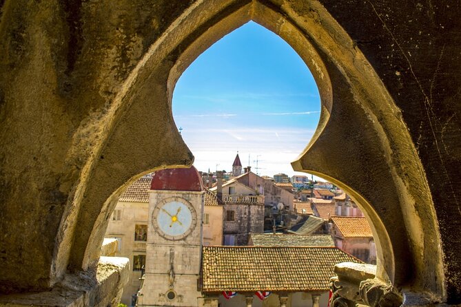 Private Arrival Transfer: Split Airport to Split, Trogir, Makarska,Tucepi and Baska Voda Hotels - Pickup and Drop-off