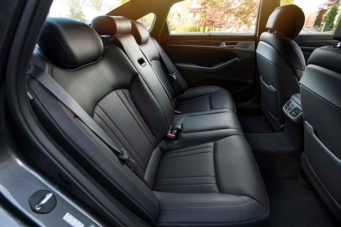 Private Arrival Transfer - YYZ Airport to Toronto Downton Hotel & Accommodations - Additional Info