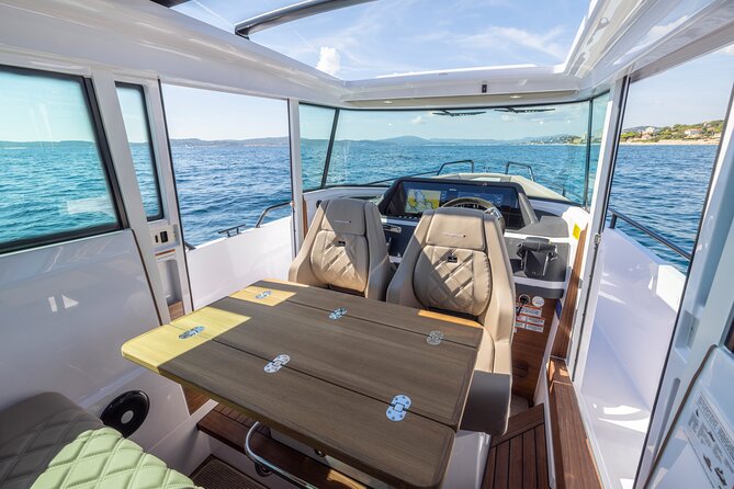 Private Axopar 28 Speedboat Trip in Santorini W/ Snacks & Drinks - Important Information and Requirements