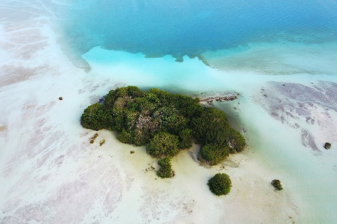 Private - Bacalar Sailing Across the Mesmerizing Waters - Meeting and Pickup Details