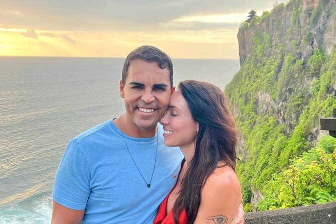 Private Bali Romantic Couple Tour With Parasailing Adventure - Pricing and Booking Information