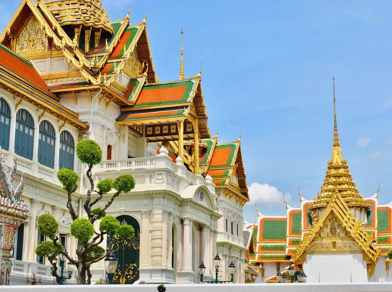 Private Bangkok Grand Palace,Temples,Sightseeing Boat Day Tour By AK - Lunch near Wat Pho, with one important caveat