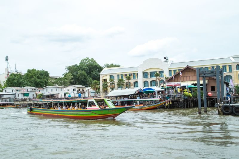 Private Bangkok Grand Palace,Temples,Sightseeing Boat Day Tour By AK - Heat, communication and other practical details