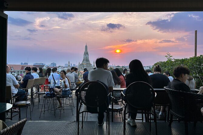 Private Bangkok Romantic Evening Tour by TukTuk - Who Is This Tour Best For?