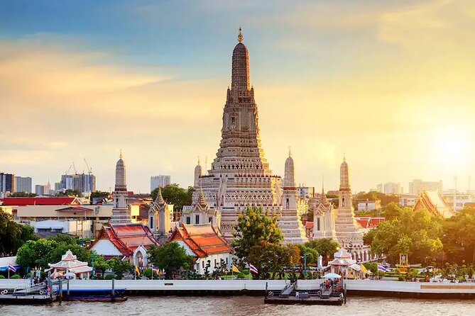 Private Bangkok Three Temples and Grand Palace Tour - Meeting and Pickup Information