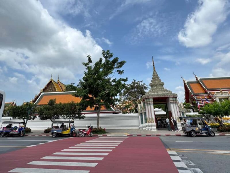 Private Bangkok Tours Sunset Cruise & Calypso Cabaret Show - The Practical Side: Logistics, Value, and Considerations