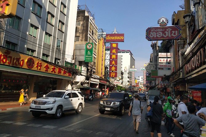 Private "Bangkok Walking Hopping Tour" - Expert Tour Guides