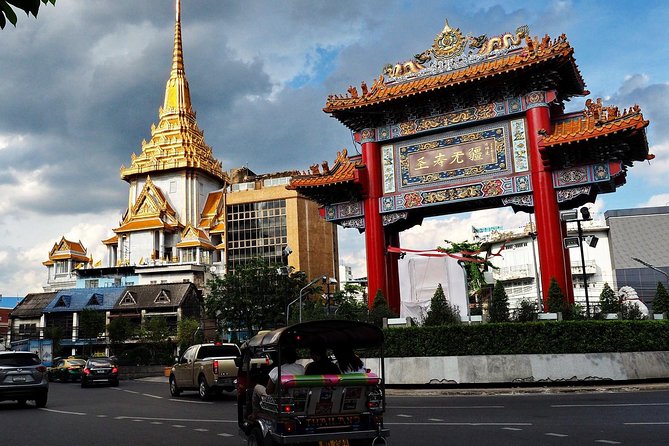 Private "Bangkok Walking Hopping Tour" - Local Attractions Covered