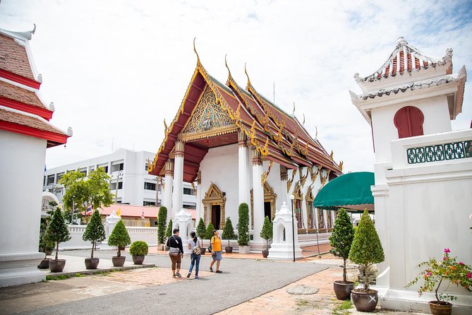 Private Bangkok Walking Tour: Unseen Along Chao Phraya River - Common Questions