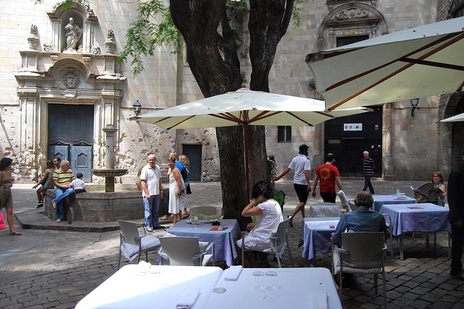 Private Barcelona and Park Güell Tour With Hotel Pick-Up - Common Questions