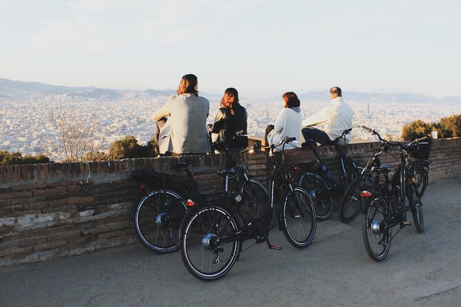 Private Barcelona Bike Tour, Gaudis Art and Medieval Districts With Local Guide - Cancellation Policy
