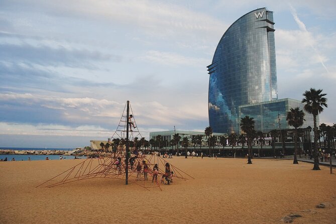 Private Barcelona Bike Tour, Gaudis Art and Medieval Districts With Local Guide - Reviews