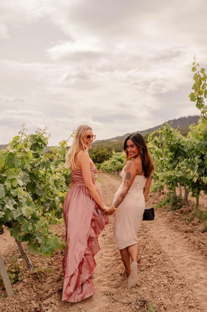 PRIVATE Barcelona: Penedès 3 Wine Tastings + 3-Course Lunch - Language and Guide Information