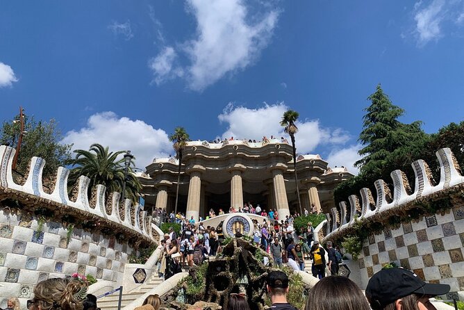 Private Barcelona Tour: Park Güell & Sagrada Familia - Reviews and Overall Rating
