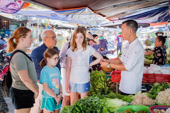 Private Basket Boat And Cooking With Chef Thanh - Common Questions