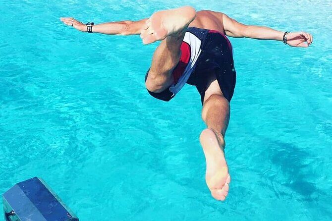 Private Beach Day / 50ft Sun Seeker or 33ft Boat / 1-10 Guests - The Details: An Honest Breakdown