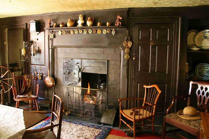 Private Beatrix Potter Full Day All Inclusive Tour Expert Guide - Overview of Beatrix Potters Life and Work