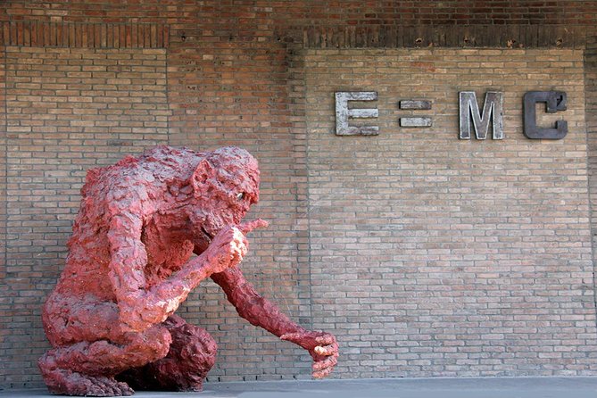 Private Beijing Art Tour Including Red Gate Gallery, 798 Art Zone and Guanfu Museum - Art Destinations