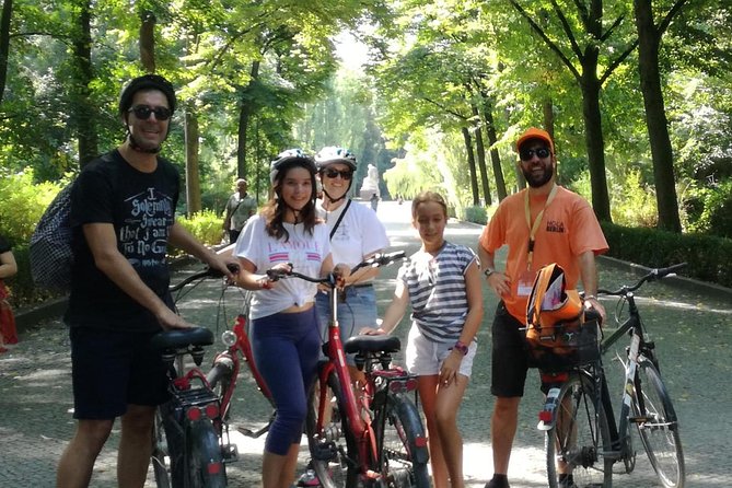 Private Berlin Bike Tour in Spanish or English - Cancellation Policy
