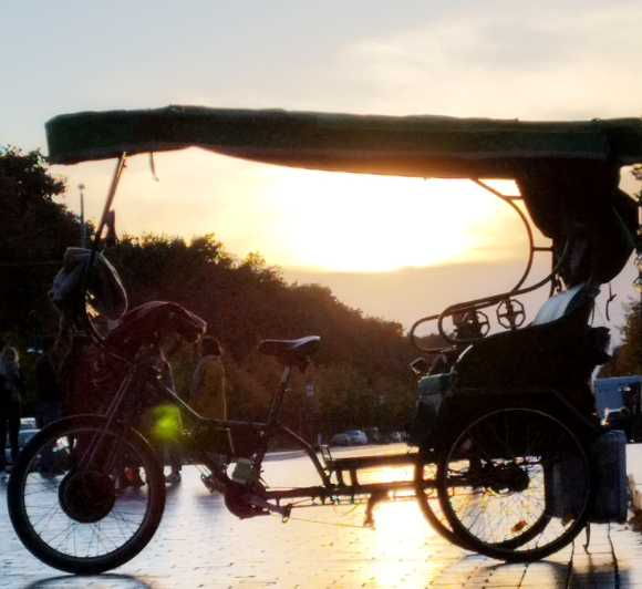Private Berlin by Night Tour by Rickshaw With Guide 2 Hours - Key Attractions on the Tour