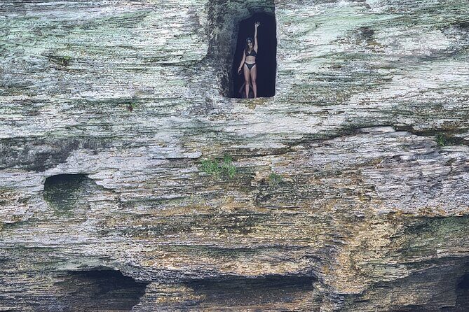 Private Bermuda Boat Charter Cliff Jumping, Islands & Sightseeing - What to Expect on the Day