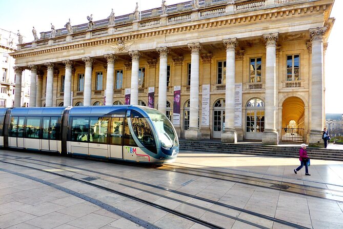 Private - Best of Bordeaux Walking Tour Glass of Bordeaux Wine - Tour Highlights