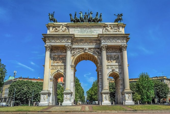 Private Best of Milan Guided Tour With Duomo, La Scala Theatre and Sforza Castle - Meeting and Pickup Details