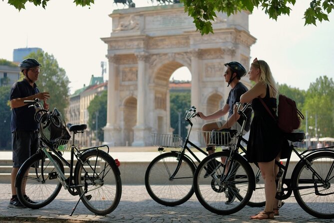 Private Bicycle Tour in Milan 3 Hours - Milans Main Attractions