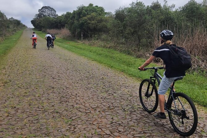 Private Bike Tour in Vila Velha State Park - Tour Overview