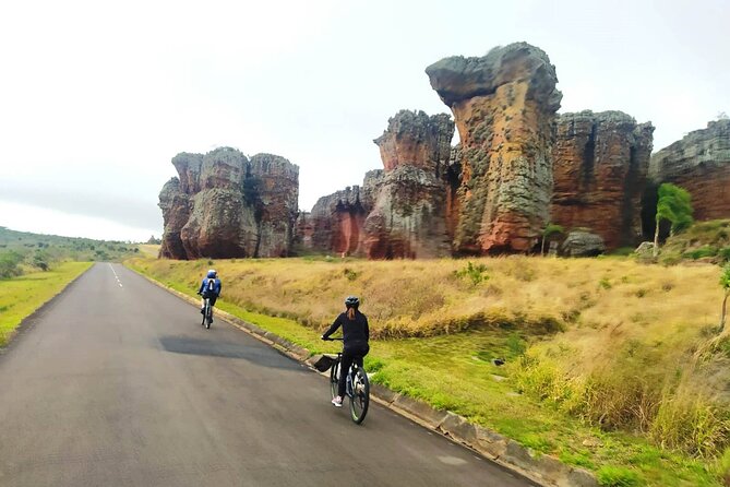 Private Bike Tour in Vila Velha State Park - Inclusions